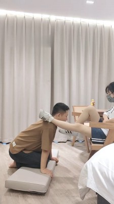 【米奥】学生服-小白鞋棉袜踩虐/疯狂抽耳光 bf29130