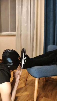 【玥野兔】舔AJ鞋底/黑棉袜/裸足 bf29101