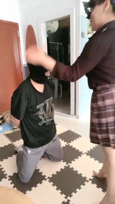 【佳琪女王】捆绑耳光/转胯/高跟鞋不断碾压/跺踩 JS23061401