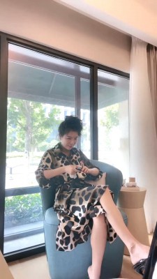 【歌迪丝】脚底伺候主人化妆 bf29539