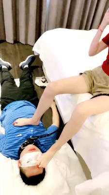 【尤黎】喝漱口水/吃鼻涕/狗姿势舔圣水 bf29820