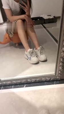 【汐言】跑步健身回来让狗闻原味 JS23062196