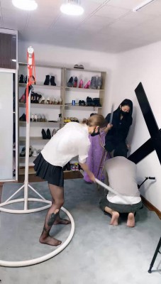 【冰诺】双S铁棍皮鞭暴力调/踩踏踢踹/叠罗汉骑马 bf29932