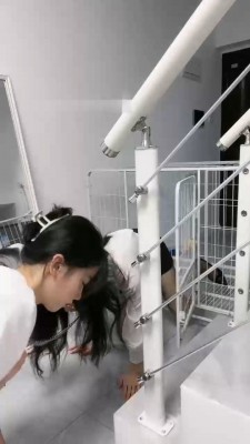 【橙宝】双母畜-鞋底互舔/迷恋臭棉袜/吃口水/互抽耳光 bf30081