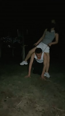 【语阳】户外骑马玩偶遇素人-转胯爬行 bf30355