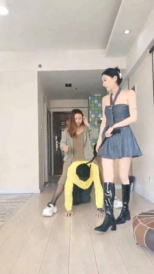 【7Waves】御姐S带闺蜜调/骑马遛/耳光/浓痰吐脸/喝混合饮料 bf30348