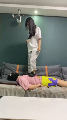 【精神小妹】3S学生主全体重跳踩 bf30718