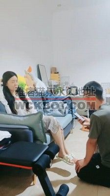 【嘉文】喂口水/手脚并用抽耳光 bf30955