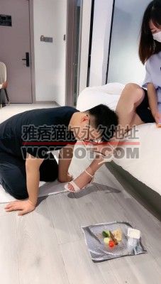 【娇娇】裸足高跟插嘴/脚喂水果酸奶 bf31217