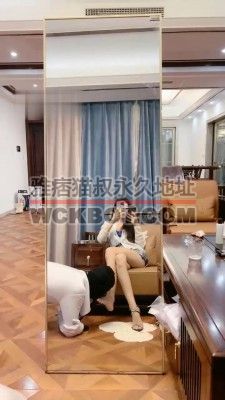 【沅芷大人】镜前让狗舔原味jio bf32039