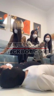 【精神小妹】3素人学生主-深夜裸足踩狗 bf32925