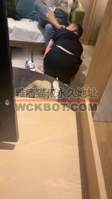 【做你后妈】偷看闺蜜玩狗奴【中下合集】JS23091806