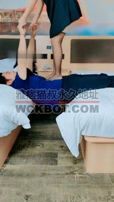 【萌宝儿】鞋绑狗脸/黑丝全体重踩踏 bf33510