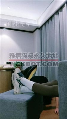 【护短S】跪舔小白鞋白袜/踩踏香蕉喂食 JS231104