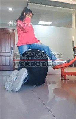 【吴迪】素人首调-语言羞辱-闻脚闻鞋舔脚 bf34958