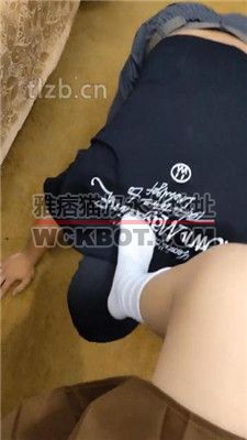 【阮小洁】萝莉主白袜裸足闻舔/踩踏 bf35657