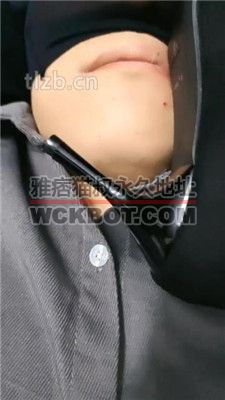 【夜巴黎】高跟黑丝恋足舔/踩踏 JS231118-3