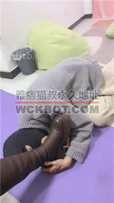 【瑄瑄】狂舔脏长靴鞋底白袜【上】 JS231128-5