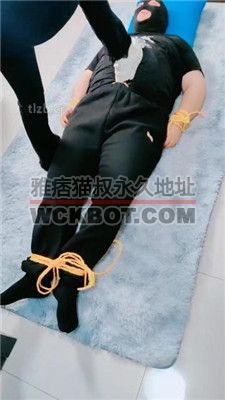 【萌宝儿】掐脖窒息/白袜踩狗头  JS231130-5