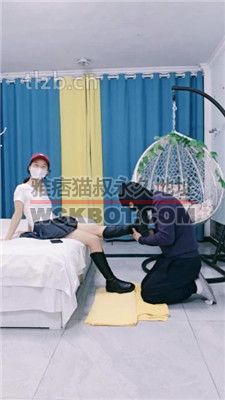 【临沂小妈】狗儿子跪舔长靴臭袜 JS231211-13