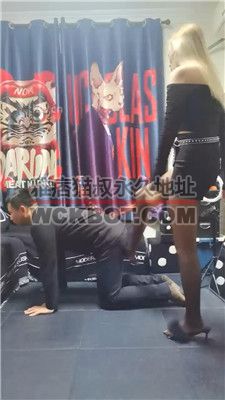 【丝温】狂抽耳光/鞭打/黑丝脚踩踏 bf37043