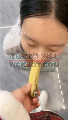 【瑶瑶】母畜-踩踏香蕉喂食/清理脏鞋底/转胯sp/黑丝酸奶脚 bf37163