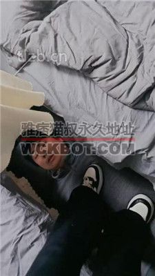 【奶味小仙女】踩踏火车上的地毯狗 JS240111-16