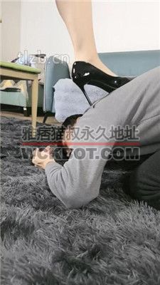 【稚主】高跟踩狗爪/转胯爬行/近距离品尝裸足 bf37653