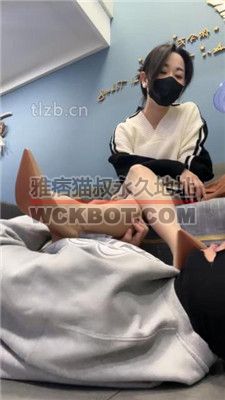 【辣姐】高跟肉丝脚脚垫/踩踏喂食/下跪伺候 JS240115-10