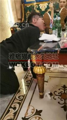 【文文文】KTV开发双素人-舔脏鞋底/踢踹/碾压狗头/闻棉袜踩踏 bf37908