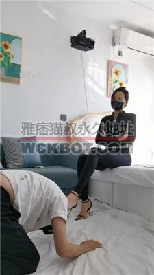 【皮皮】高跟凉鞋踩虐/耳光抽/转胯爬行 bf37937