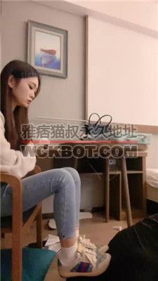 【川野尤娜】老爹鞋白袜踩/喂大量口水/吃袜子 bf38597