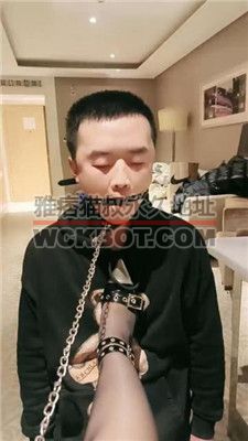 【诗恩大大】口球塞嘴/鞭打/跪舔脏鞋 JS240303-10