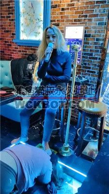 【樱樱】俄罗斯混血女女KTV强制虐【五】 bf38793