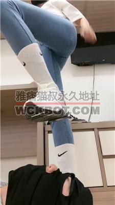 【美娜格格】跑步后超臭白棉袜气味辱【完整版】 bf39049