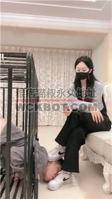 【桃幼幼】狗笼囚禁/运动鞋白袜踩狗脸/人肉坐垫 JS240313-7