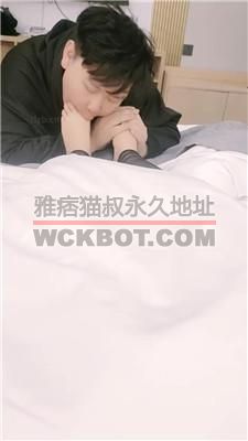 【陌影夫妻】绿帽狗奴下跪舔jio JS240315-5