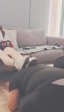 【月炎】小白鞋棉袜踩踏/脏鞋踩狗脸/sp/变装狗罚跪 bf39163