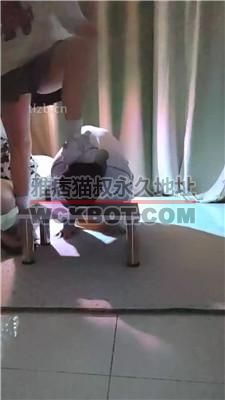 【小猫】骑脖/胯下羞辱/小白鞋棉袜踩/强制闻原味 bf39272