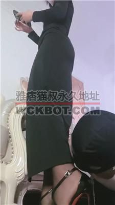 【美璐大大】居高临下-黑丝高跟美腿踩虐 bf39366