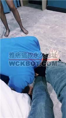 【妮妮子】双S-棉袜+黑丝跪舔/踩踏/赏赐圣水 JS240329-3