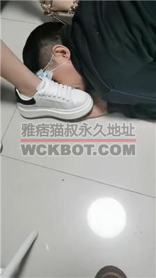 【文文文】3S素人-靴子+高跟+小白鞋踩狗奴/虐舌/闻白袜转胯 bf40039