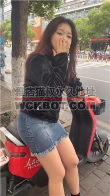 【素人挖掘机】路边开发-皮鞋黑棉袜踩虐/转胯 bf40587