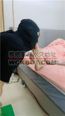 【颖颖】伺候主人起床-裸足深喉狂舔 JS240420-2