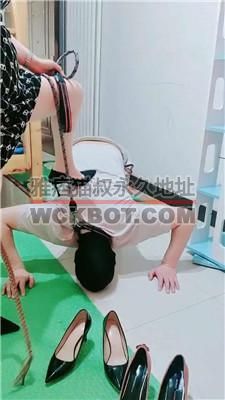 【美容院】嘴叼鞋磕头/人体鞋架/踩踏鞭打/骑马转胯 bf41941