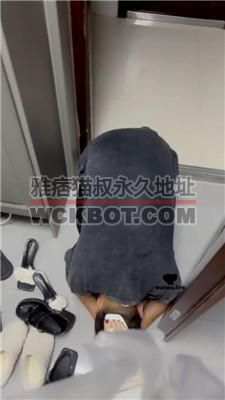 【偏不】揪耳朵/喂口水浓痰/舔脏鞋底 bf42400