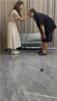 【素人挖掘机】路边开发-小白鞋女神-耳光/踩踏/闻白袜/骑马 bf42848