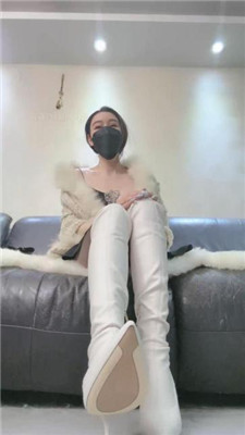 【深圳倪梵S】白靴T/榨金/扎干病狗 JS240716-20