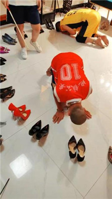 【乔主】双S双奴-对着多双脏鞋磕头【双视角版】 bf43242