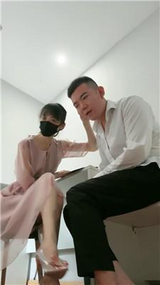 【美娜格格】揪耳朵/臭脚蹂躏狗脸 bf43720